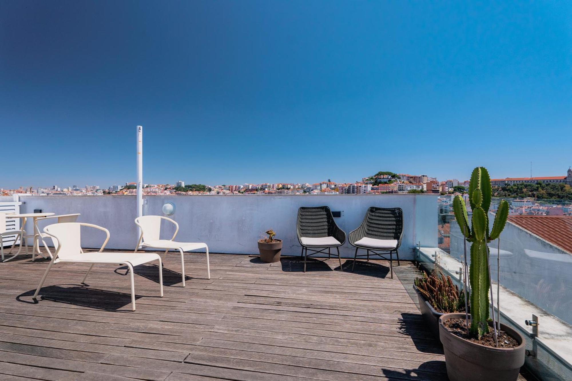 Signature Suite Terrace River View